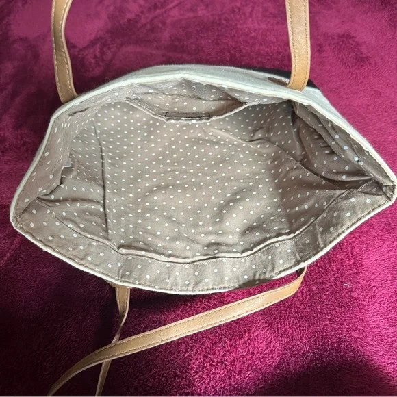 “B” Monogrammed Tote Bag🅱️ - Picture 4 of 7